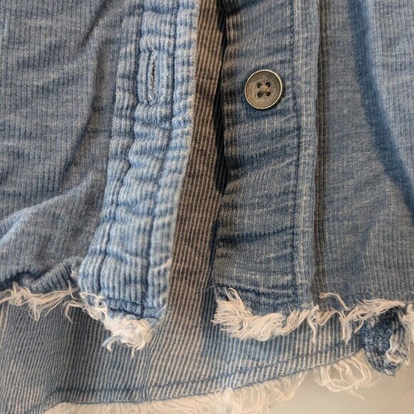 Cloth & Stone Top Women's Small Ombre Blue Corduroy Button-up Raw Hem Roll Tabs - Picture 9 of 16